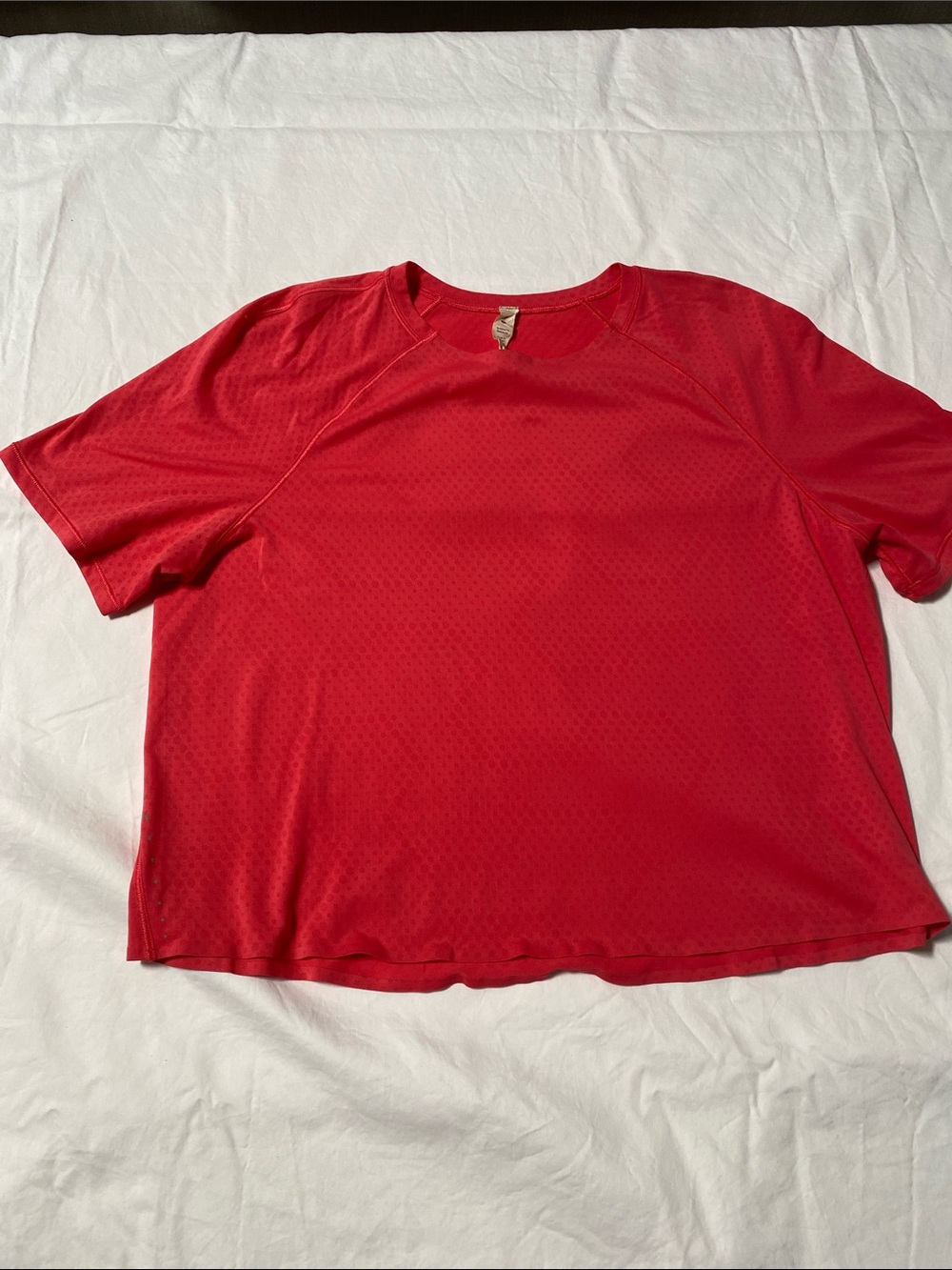 lululemon athletica Women's Bright Dark Pink Short-Sleeve Performance Top - 8
